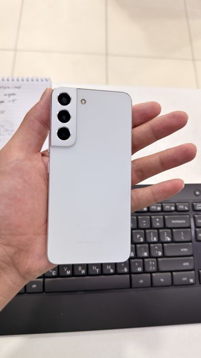 S22 256gb holati tiniq 1sim barter kucli telefonlarga