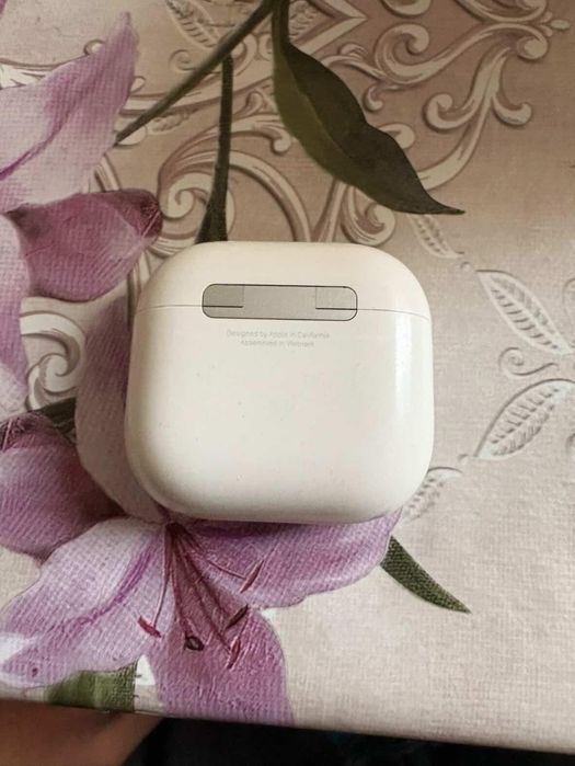 AirPods 4 оригинални в гаранция