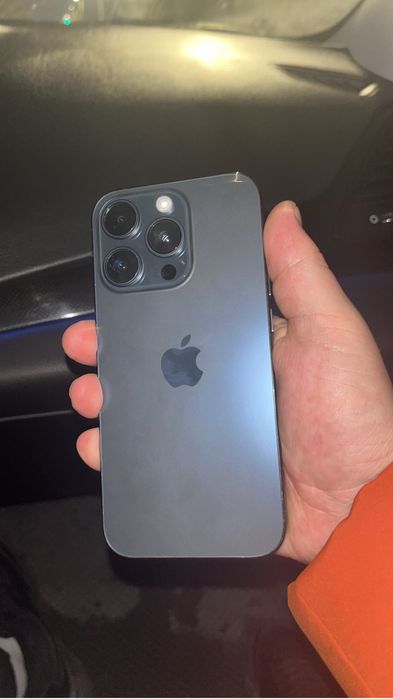 Продам айфон 15 про