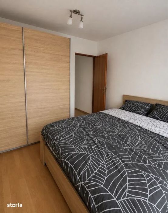 Apartament cu  2 camere, decomandat in zona Plopilor+parcare