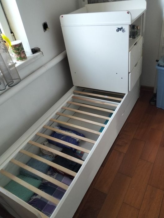 Кровать детская.