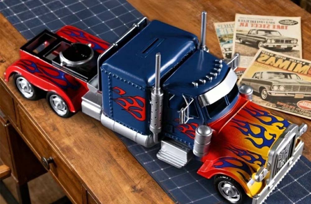 Machetă metalică Optimus Prime
