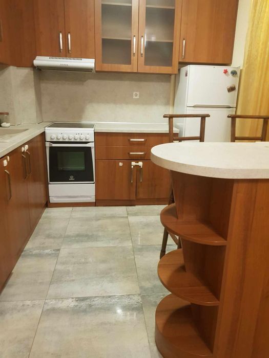 Дава се под наем Двустаен апартамент в Пловдив, Мараша - 57 кв.м за 425 € - Снимка #1