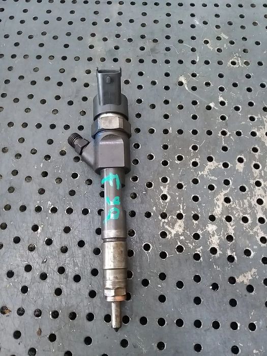 Injector 1.9 dci renault scenic 2 8200100272 0445110110b