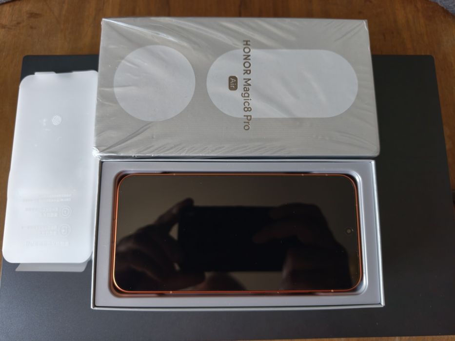 Honor Magic 8 Pro Air portocaliu,16Gb Ram,1Tb, nou.