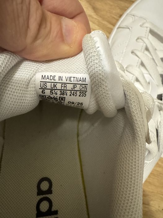 Кецове Adidas Court 3.0 J