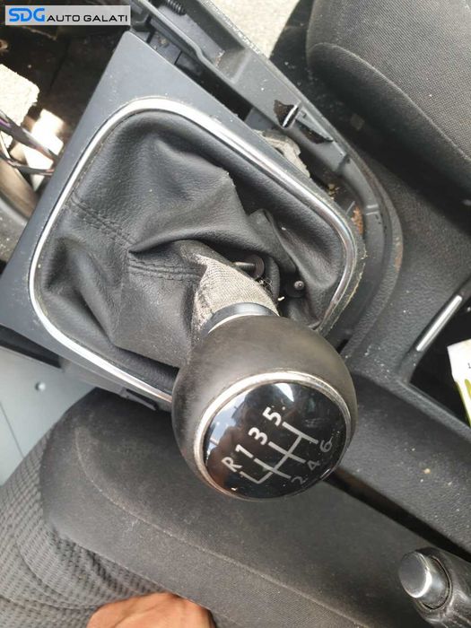 Nuca cu Manson in 6 Trepte de la Schimbator Trepte Viteze cu Uzura Volkswagen Golf 6 2008 - 2013 [Q4142]