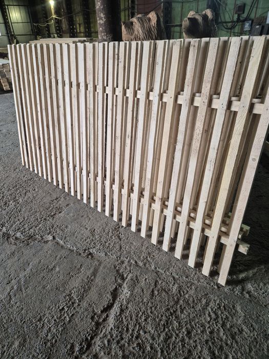 Забор из штакетника