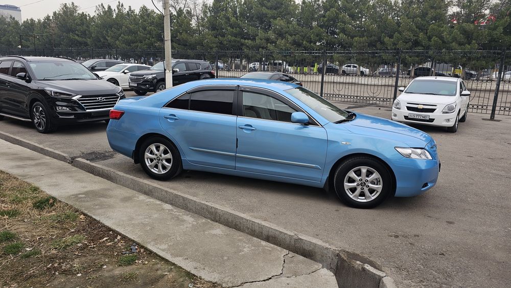 Тауота Камри 40 та  213.000 прабег