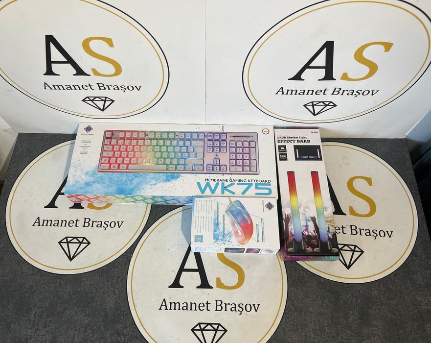 Set periferice Gaming Mouse Tastatura mecanica Lumini Monitor RGB