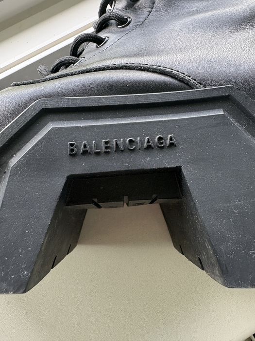 Ghete Balenciaga Bulldozer