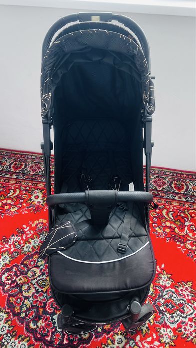 Продам коляску в отличном состояние