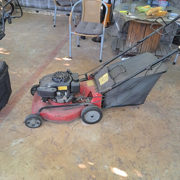 Самоходни косачки 2бр.