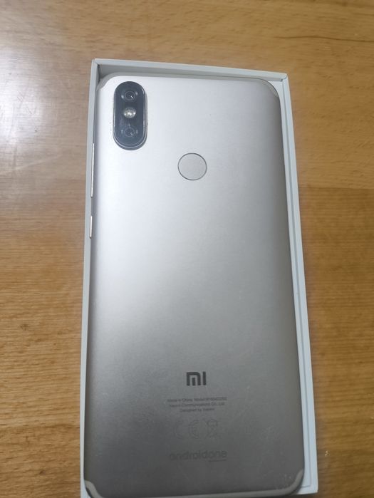 Продам телефон Mi