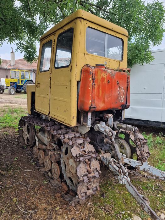 Верижен Болгар т54