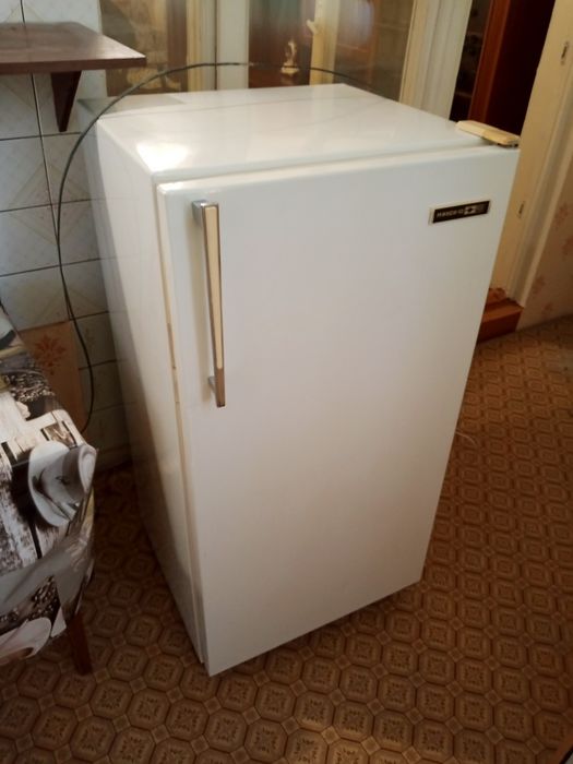 Продается холодильник