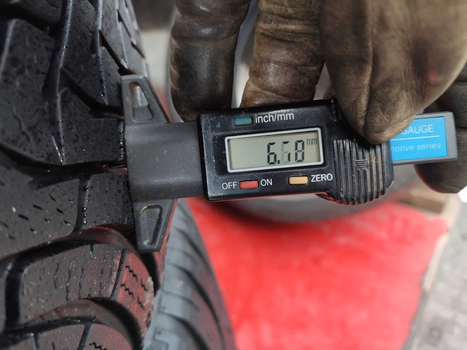 4бр Зимни гуми 235 50 19 - Falken