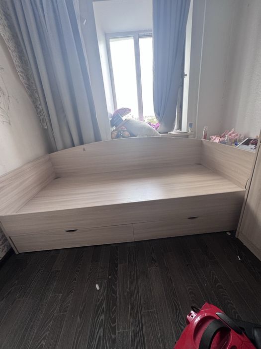 кровать односпальная