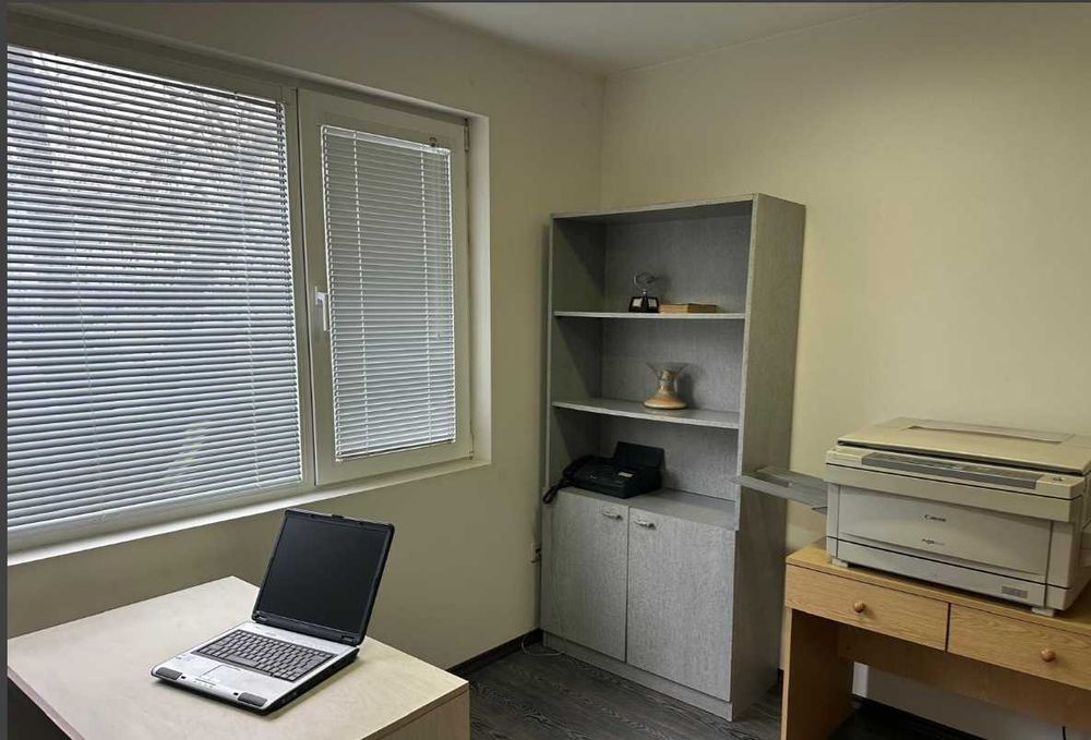 Продава се Офис в Варна, Център - 99 кв.м за 1545 €/кв.м - Снимка #8