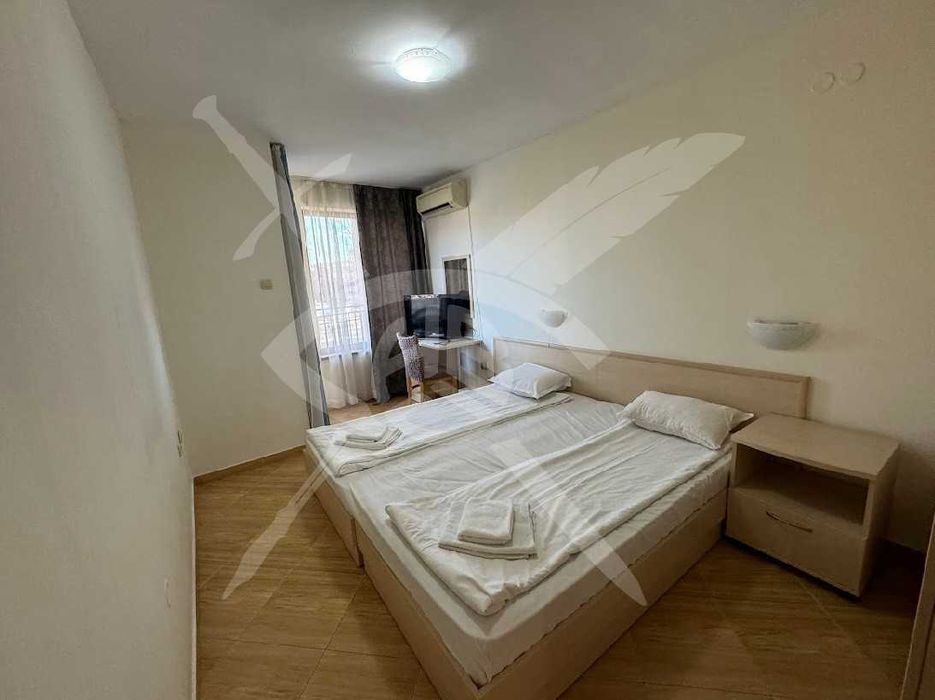 Продава се Двустаен апартамент в к.к. Слънчев бряг - 87 кв.м за 897 €/кв.м - Снимка #1