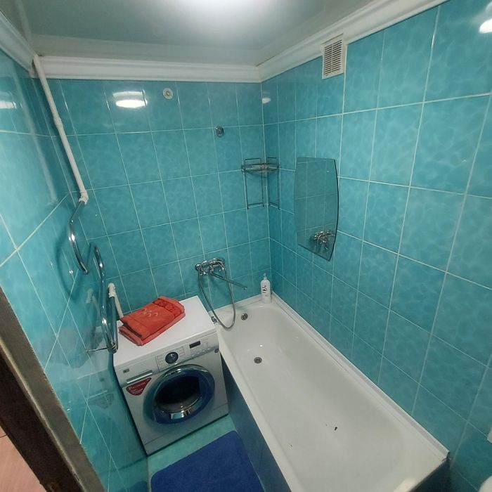 Сдам 1.5 посуточно.Дворец спорта