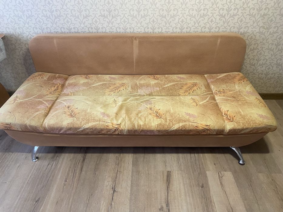 Отдам даром тахта, шкаф и стол
