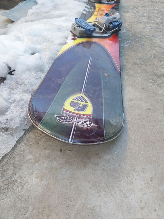 Vând placă snowboard