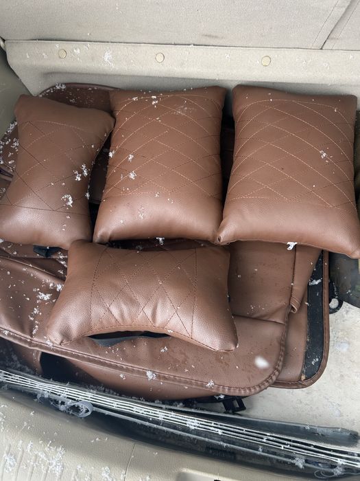 полики  и чехлы в авто универсальные