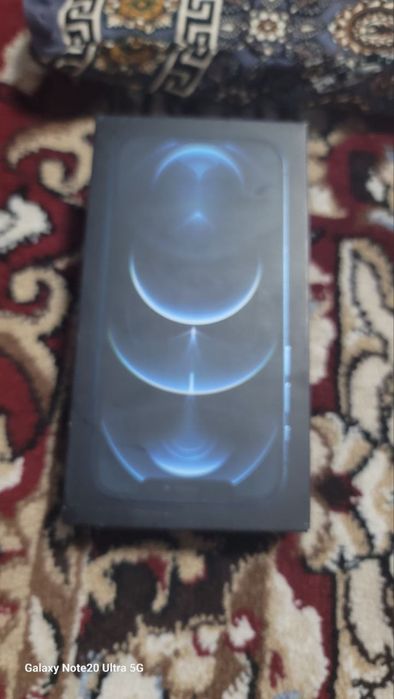 iPhone 12pro , xotira 128 , batareya holati 78% , holati ideal 10/10