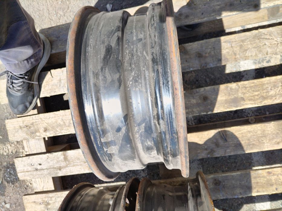 15 цола 4 х 114,3 мм Нисан