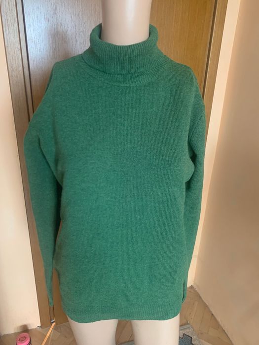 Пуловер 100% агнешка вълна