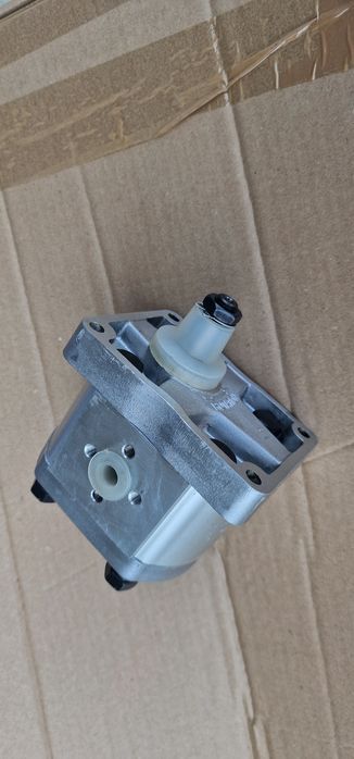 Pompa hidraulica servo direcție fiat 715 pret 650 lei se poate trimite