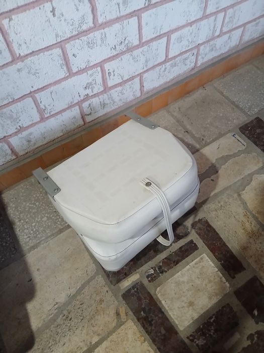 Седалка за лодка