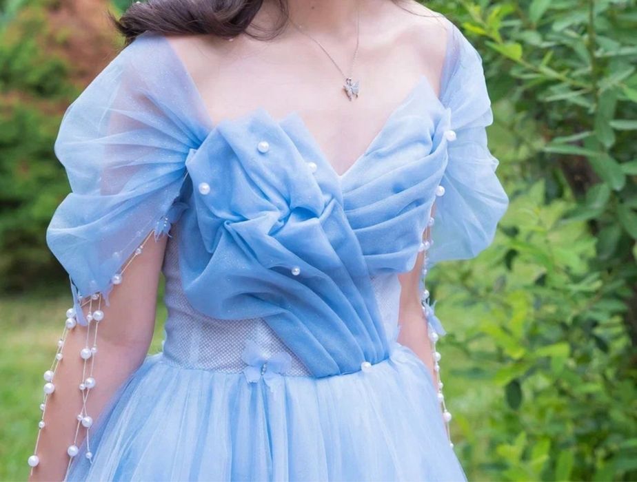 Платье вечернее идеально на выпускной