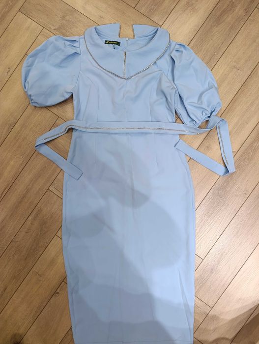 Платье коктейльное