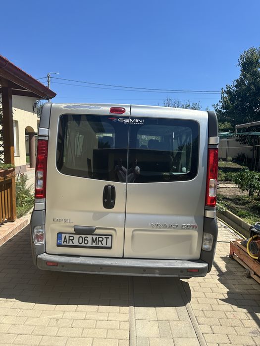 Opel vivaro 2.0 tdci 8+1 locuri primul proprietar