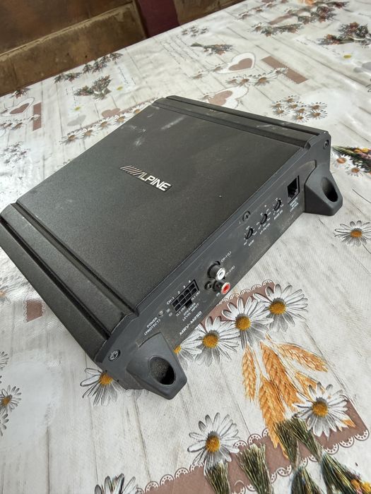 ALPINE SET ! ! Subwoofer Sbg1244-BP cu statie MRV-250