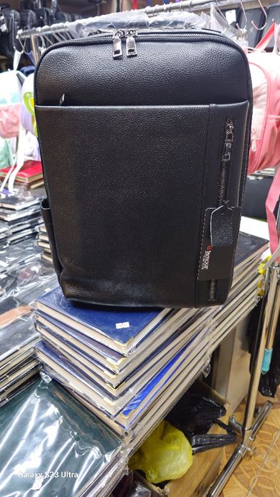 Продаётся кожаный рюкзак отличного качества