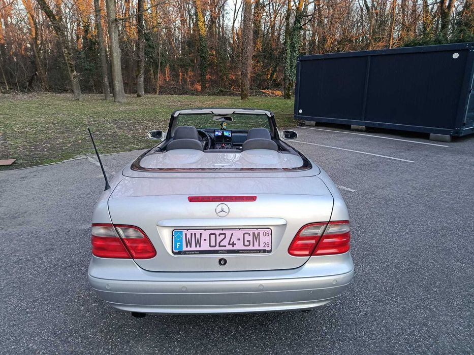 Mercedes-Benz CLK 200 Kompressor Cabrio 2.0 Benzină 2001