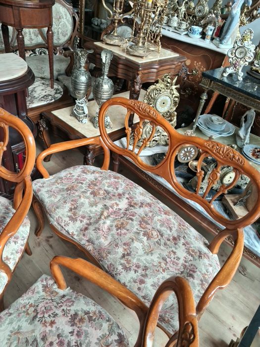 Диванче с кресла