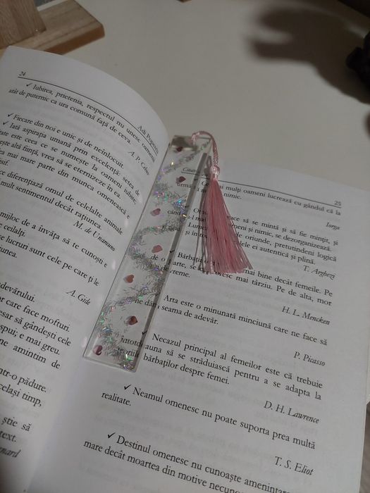 Semn de carte din rășină