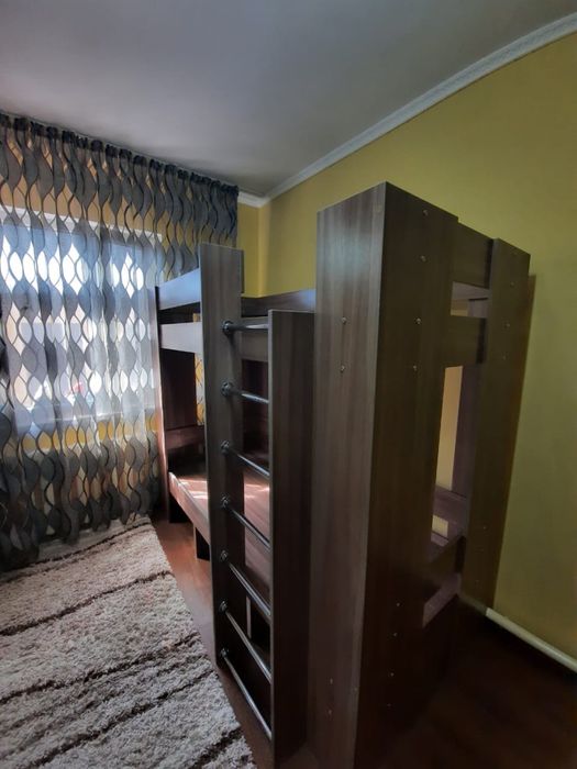 Двухярусная кровать