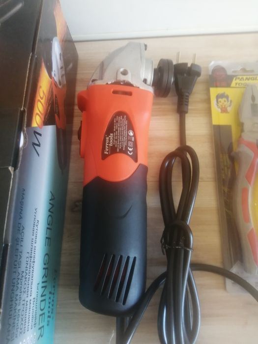 Нов ъглошлайф +клещи нови.