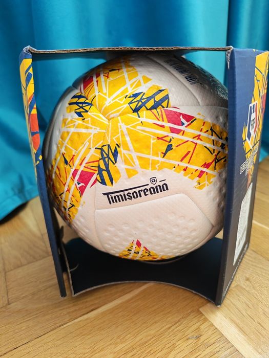 Minge Joma oficiala Carpatica Federatia Romana de Fotbal