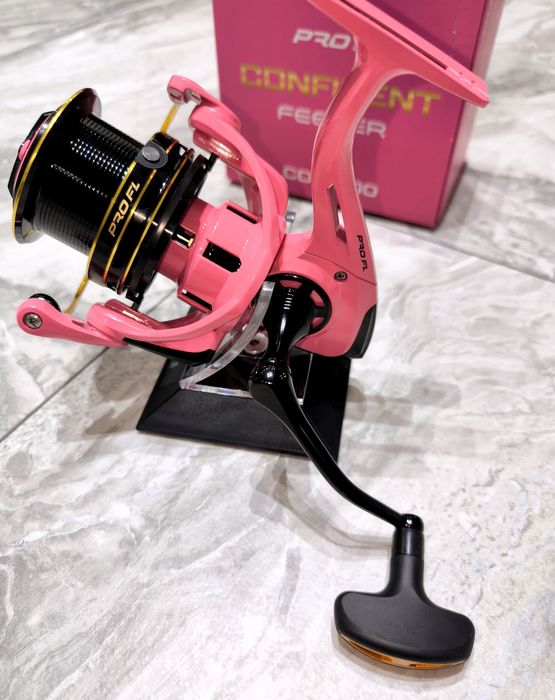 Feeder FL BLACK FORCE PINK 3.60m 60-180g + Mulineta PRO FL CD 6500