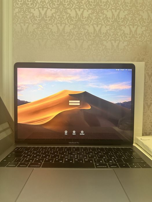 Продам Macbook pro 13 2016года