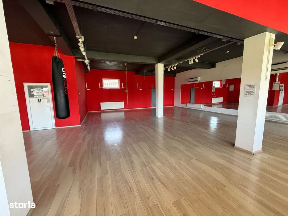 Spatiu comercial/birouri/clinica/fitness 650 mp