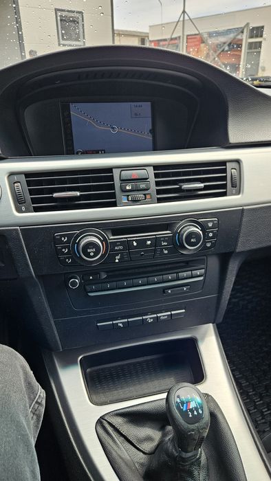 BMW 3 Series 2010 — imagine 4