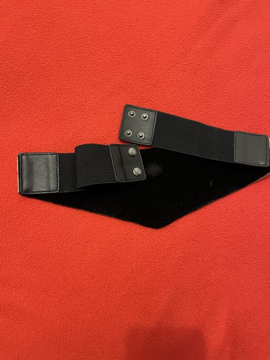 Brau cusut manual cu margele