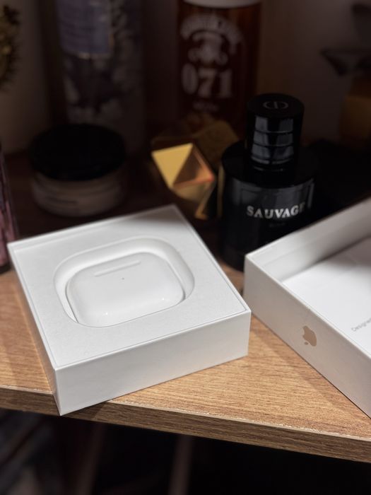 Продам airpods 3